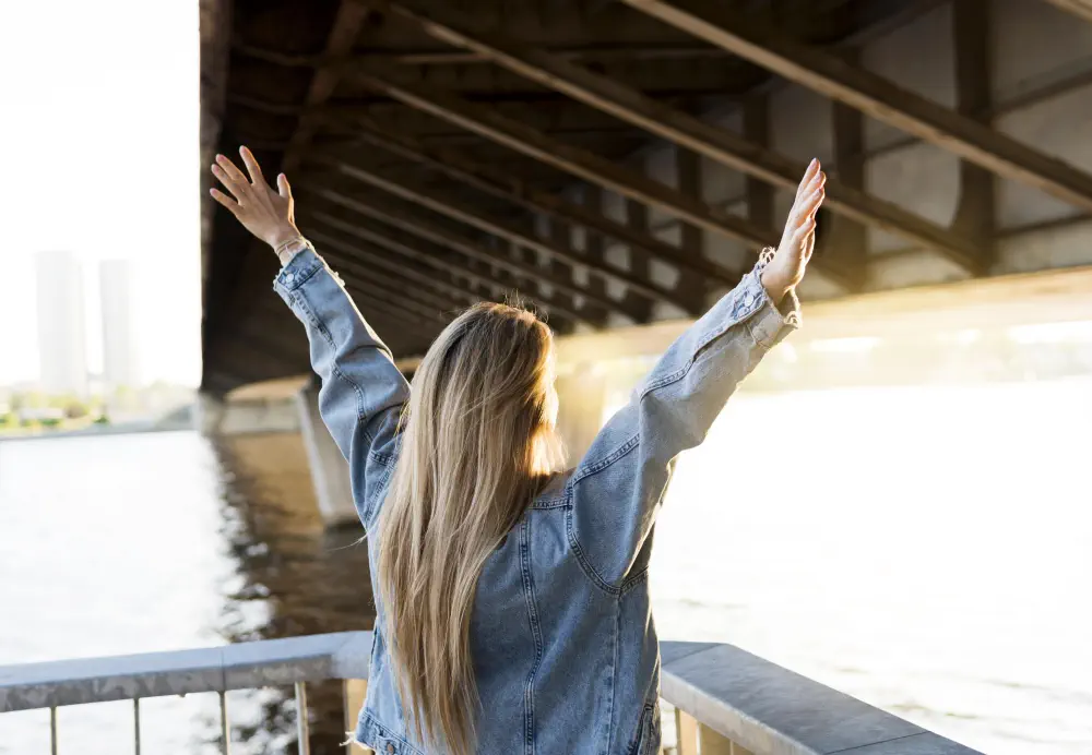 What does Crack Smell Like, and are There Other Signs? crack addiction treatment