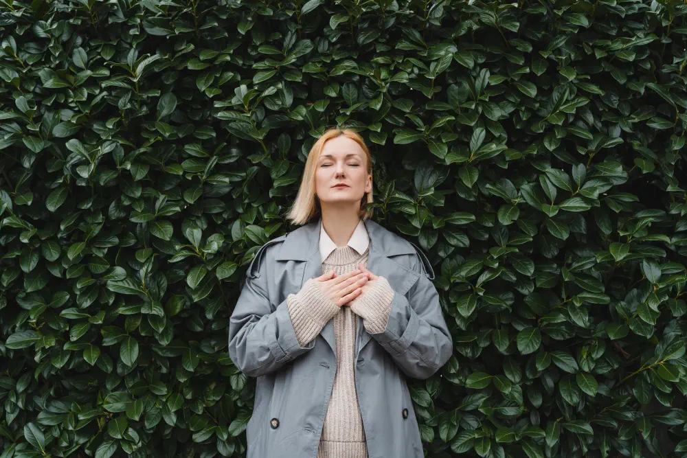 Quiet BPD vs. Classic BPD: Key Differences You Should Know BPD emotional suppression
